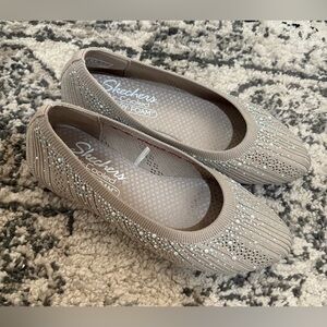 Skechers Cleo 2.0 Glitzy Daze flats Air-Cooled Memory Foam Shoes, Women’s 6